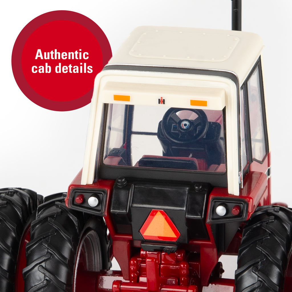 1:32 International Harvester 1086 Tractor with Rear Duals by ERTL