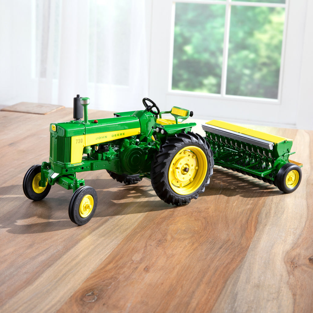 1:16 John Deere 730 Tractor with Grain Drill