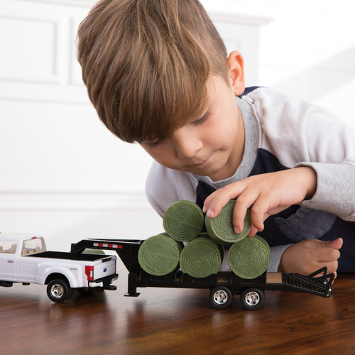 1:32 Ford Pickup Trailer & Bales
