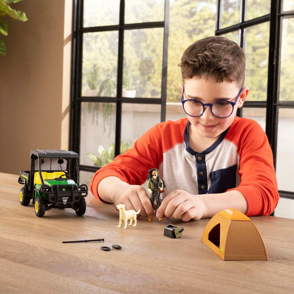 1:16 John Deere Outdoor Adventure Set