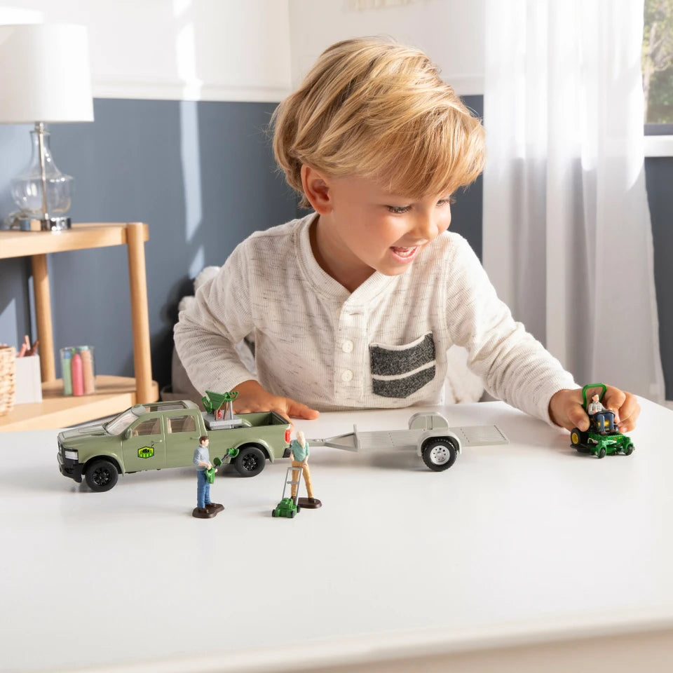 John Deere 1:32 Scale Lawn Care – 15 Piece Playset